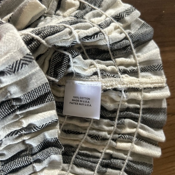 Misa Los Angeles Ruffled Cropped Blouse - Picture 3 of 3